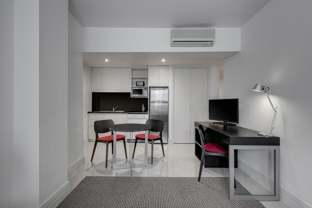 Adina Apartment Hotel South Yarra เมลเบิร์น ภายนอก รูปภาพ