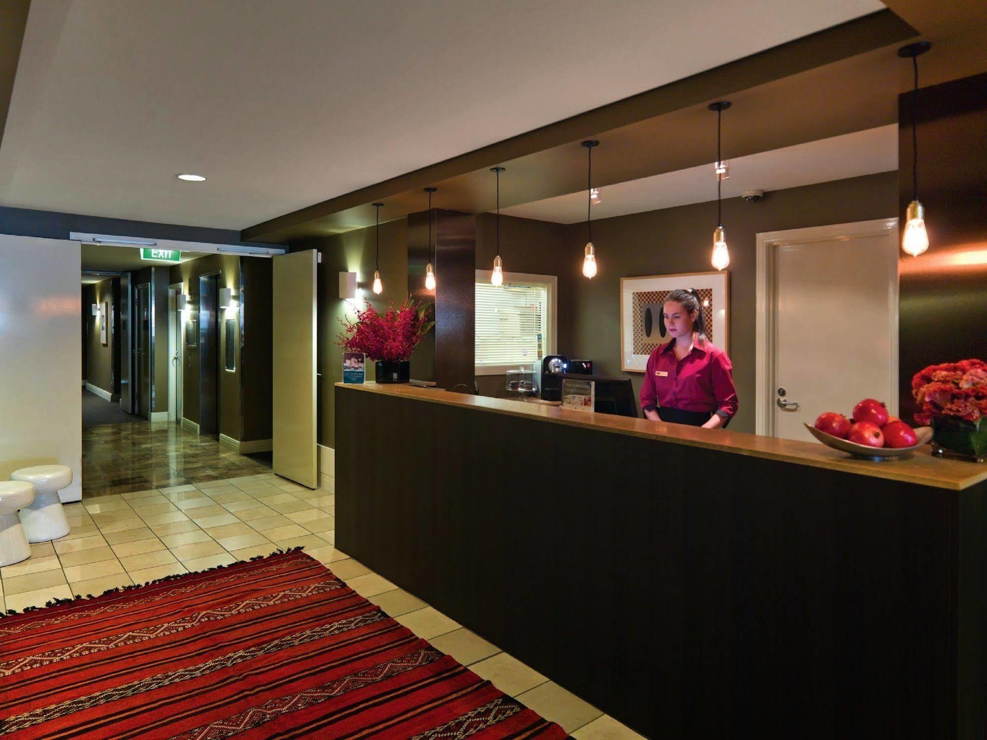 Adina Apartment Hotel South Yarra เมลเบิร์น ภายนอก รูปภาพ