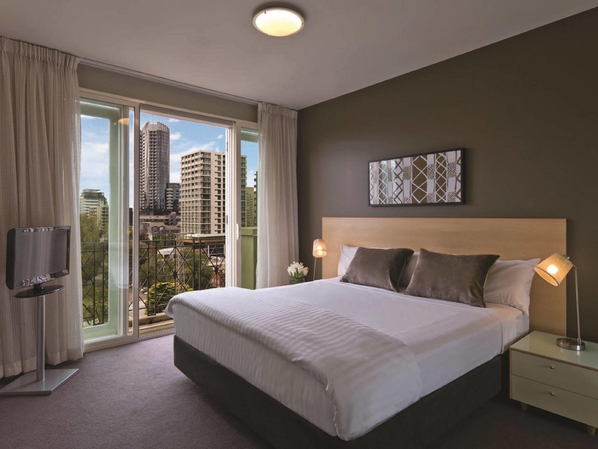 Adina Apartment Hotel South Yarra เมลเบิร์น ภายนอก รูปภาพ