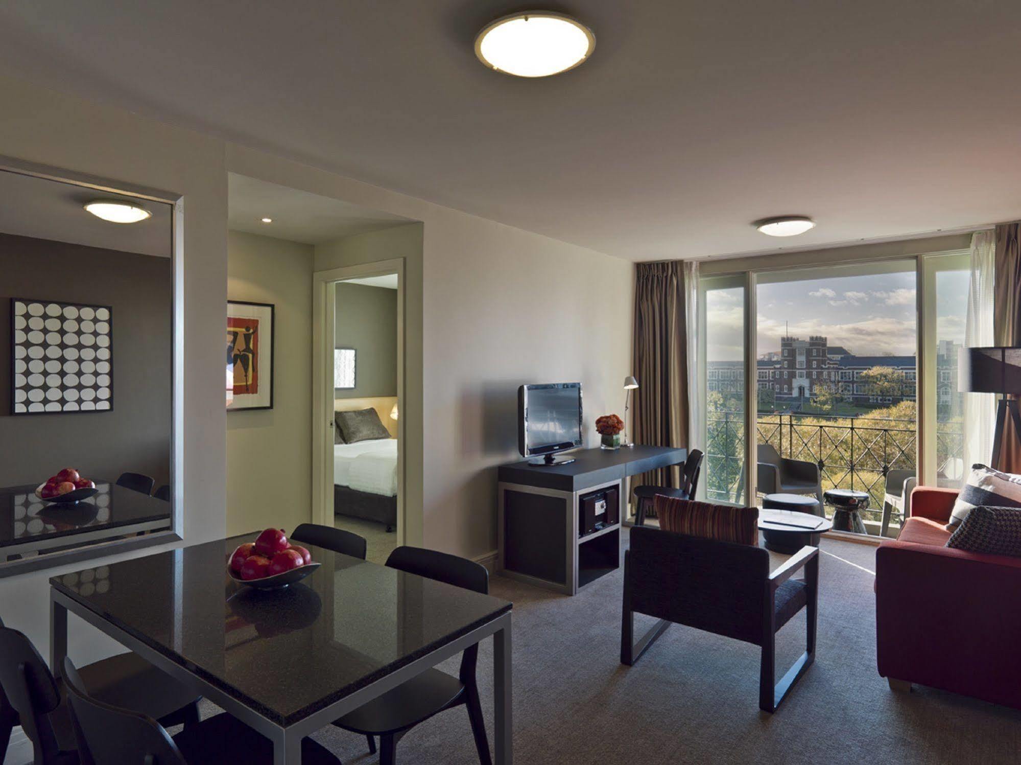 Adina Apartment Hotel South Yarra เมลเบิร์น ภายนอก รูปภาพ